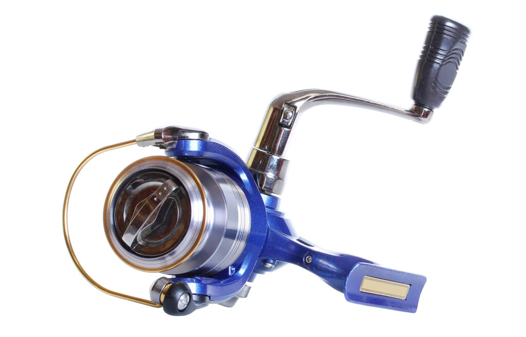 image of a spinning reel showing handle, body and spool